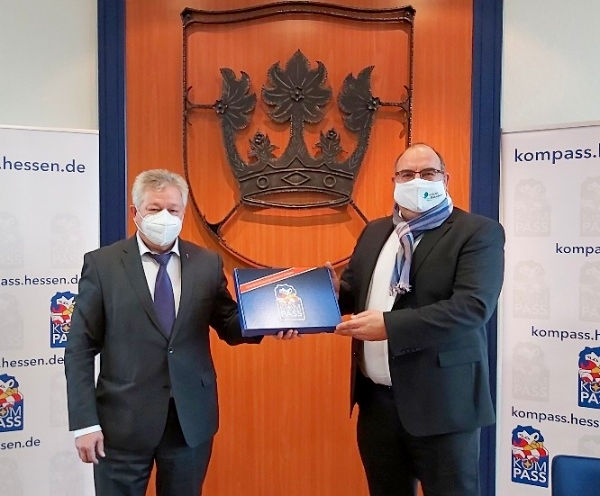 v.l. Polizeipr&auml;sident Eberhard M&ouml;ller und B&uuml;rgermeister Klaus Schejna