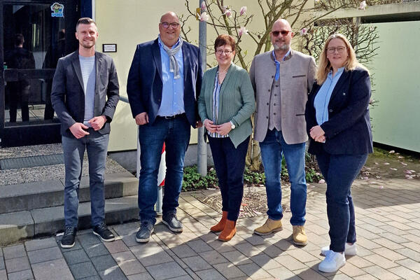 IKZ OZG Sch&ouml;neck_von links nach rechts_D. Henkel, K. Schejna, C. R&uuml;ck, A. Collas, Y. Gr&auml;ser