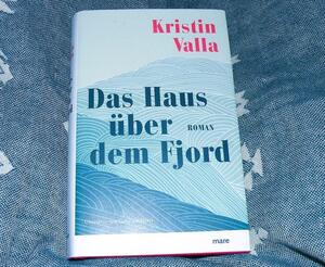Buchcover "Das Haus &uuml;ber dem Fjord"